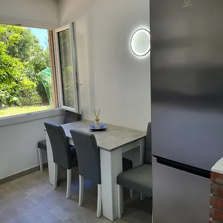 Allee Des Chenes Apartment *